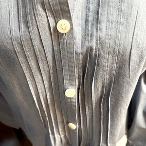 Van-Heusen Classic Pintucked Long Sleeve Sz M